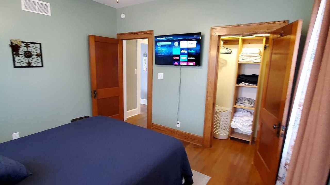 Photo of Bedroom in Warrensburg