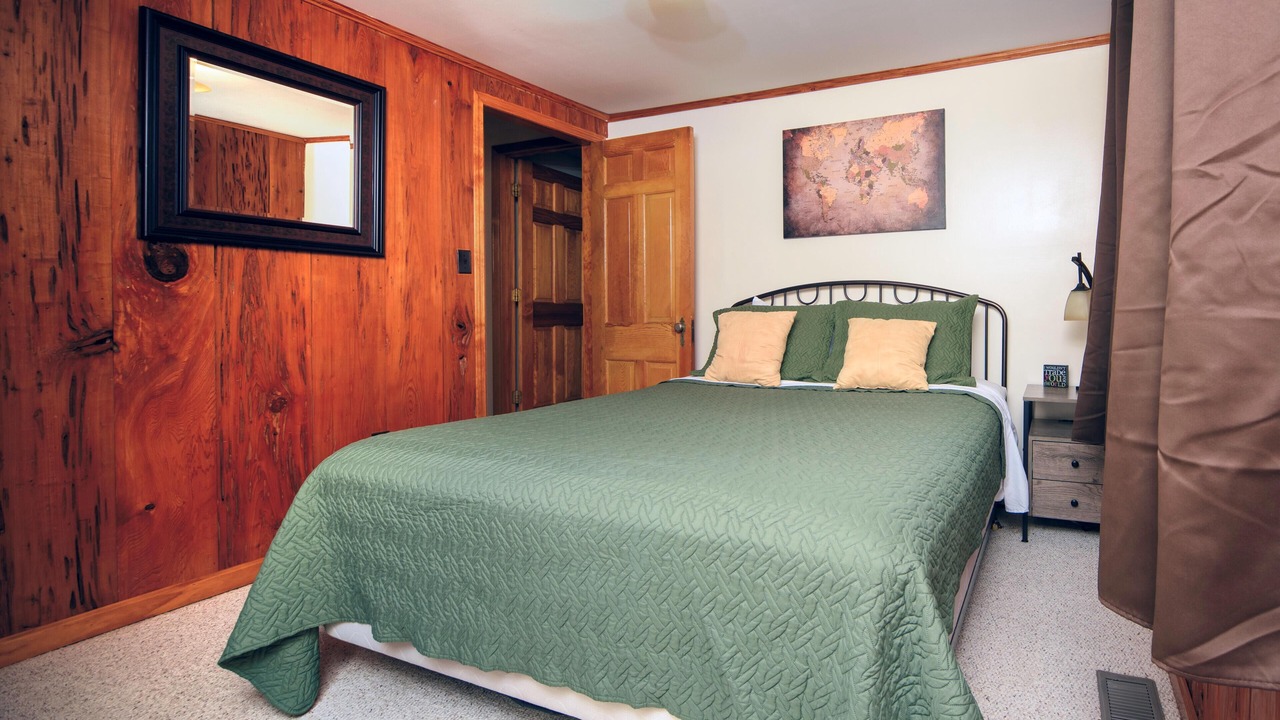 Photo of Bedroom in Perks
