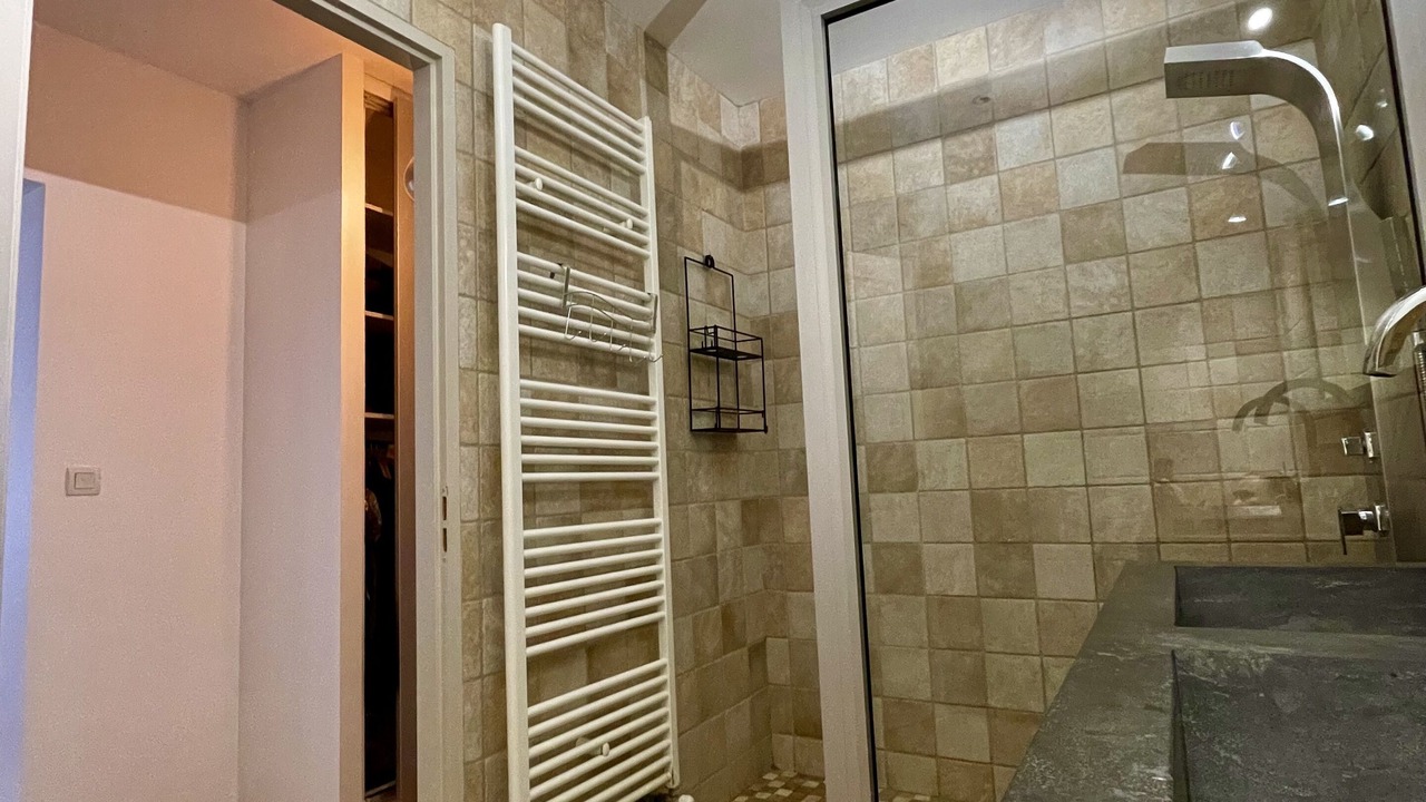 Photo of Bathroom in Arles