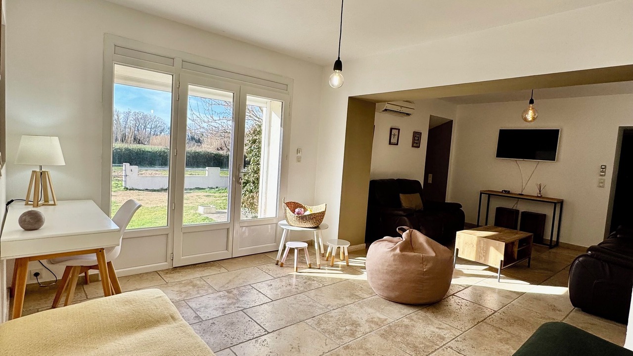 Photo of Livingroom in Arles