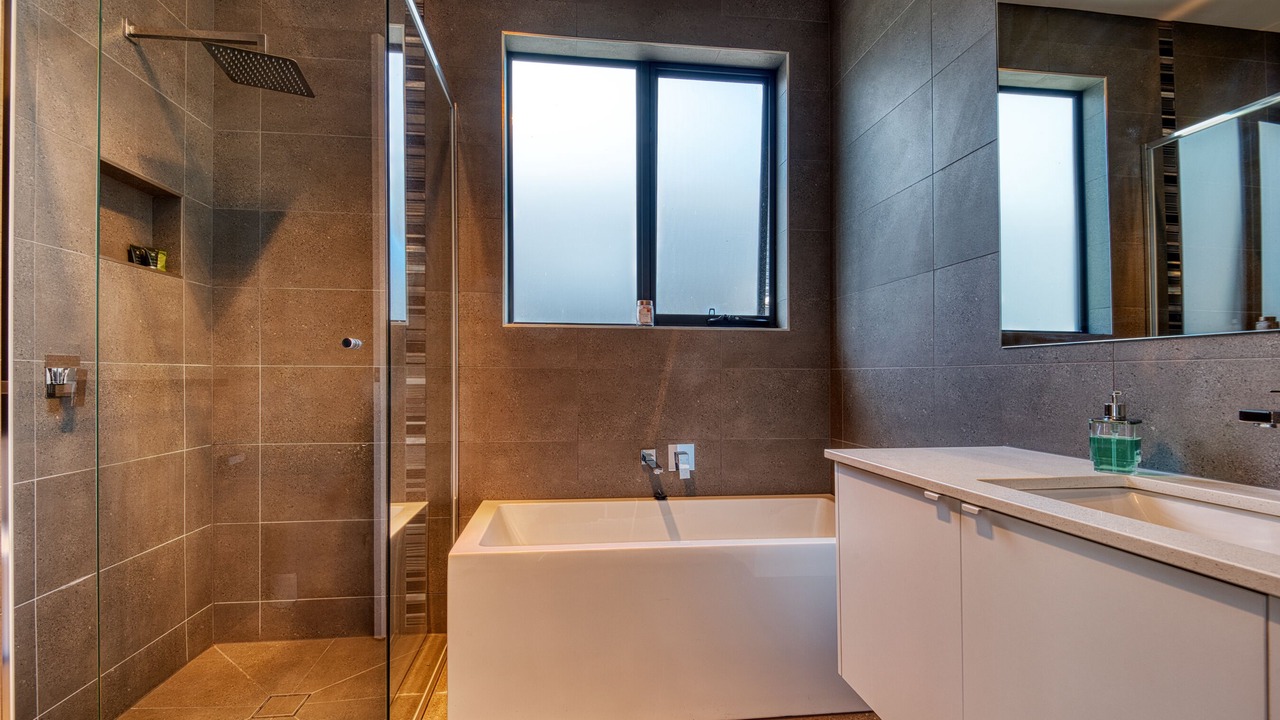 Photo of Bathroom in Inverloch