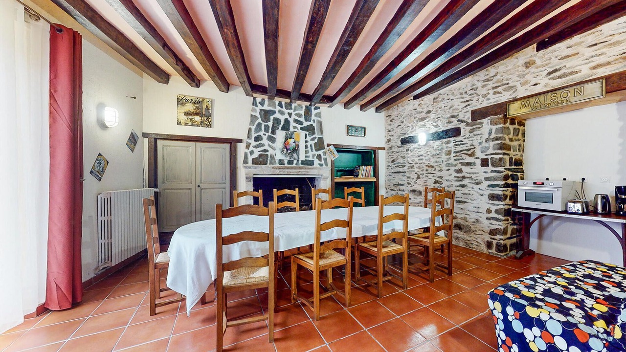 Photo of Bedroom in Parennes