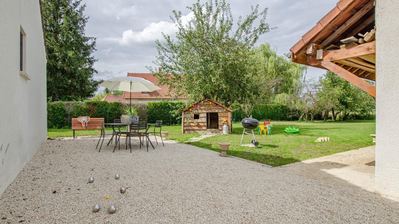 Photo of Outdoor in Lusigny-sur-Barse