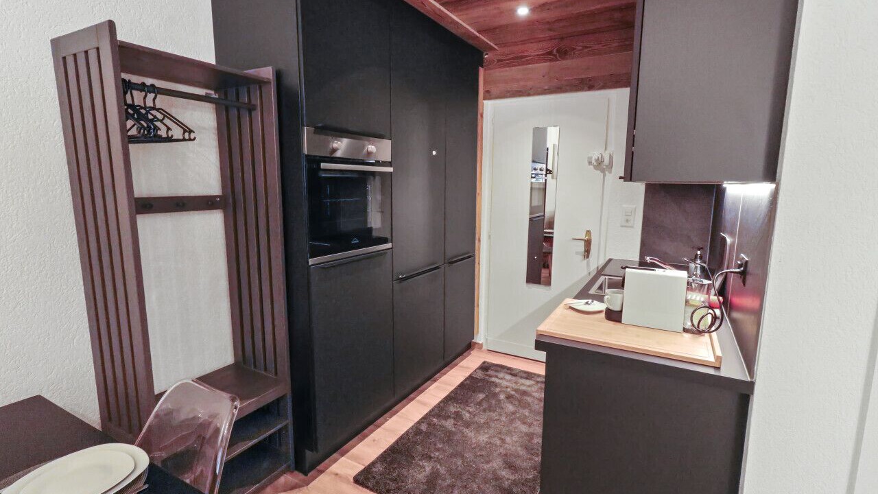 Photo of Kitchen in Lens