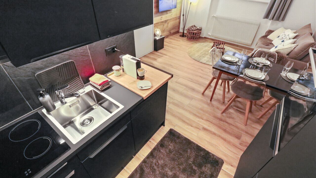 Photo of Kitchen in Lens