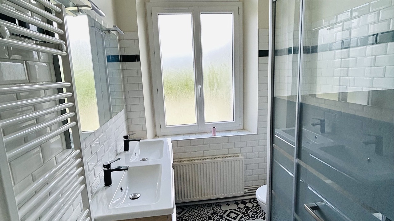 Photo of Bathroom in Le Heron