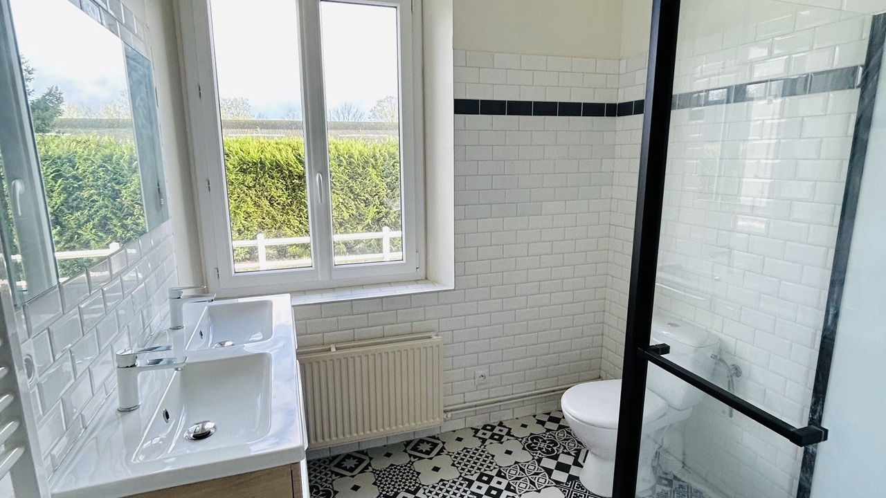 Photo of Bathroom in Le Heron