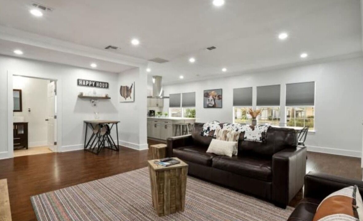 Photo of Livingroom in Highland Park