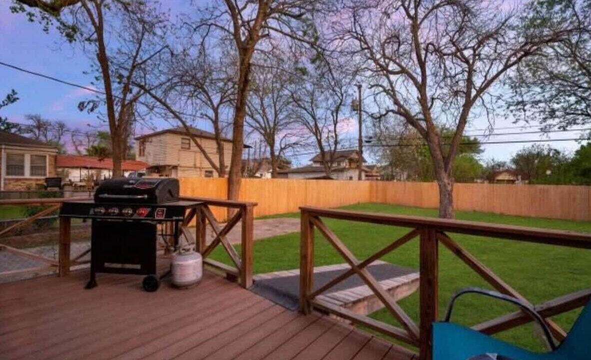 Photo of Outdoor in Highland Park