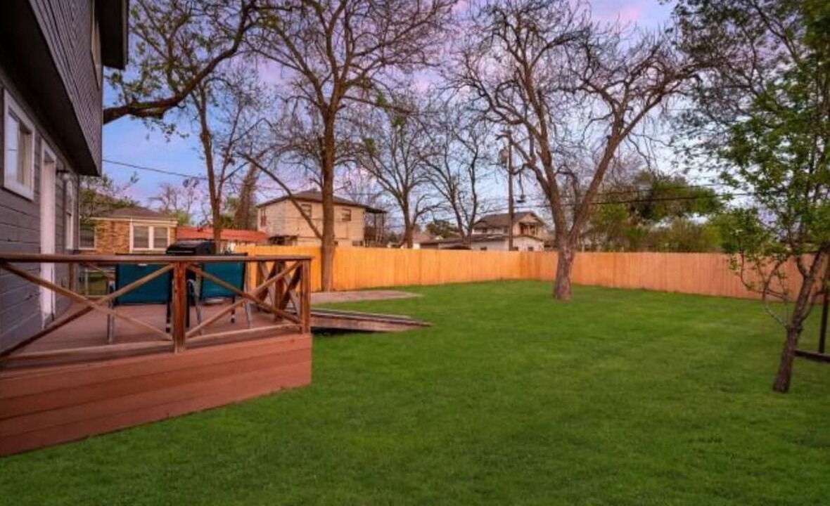 Photo of Patio Balcony in Highland Park