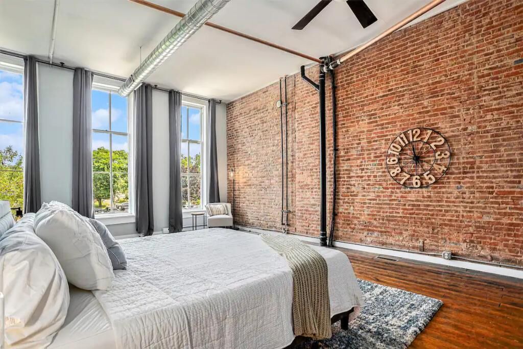 Photo of Bedroom in Marshall