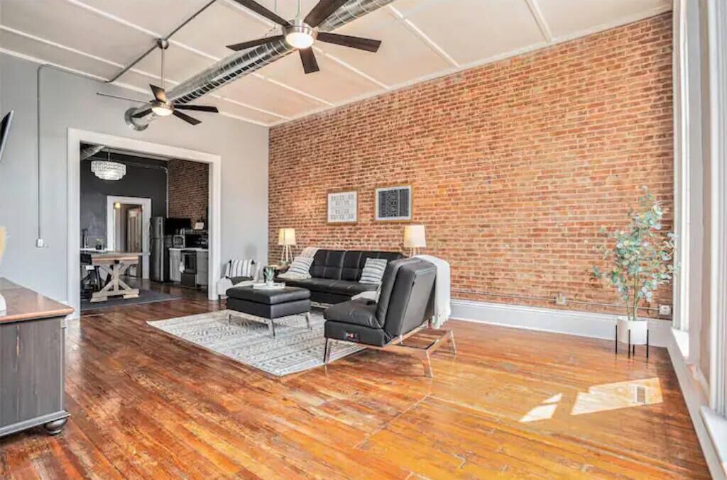 Photo of Livingroom in Marshall