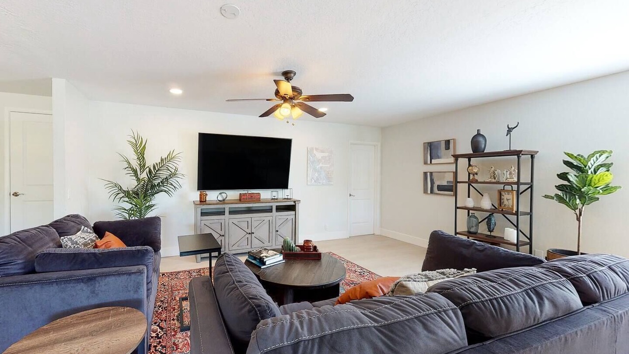 Photo of Livingroom in Chandler
