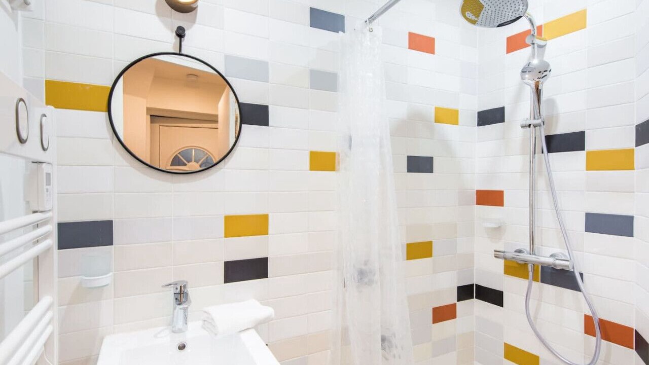 Photo of Bathroom in Quartier de la Porte-Saint-Denis