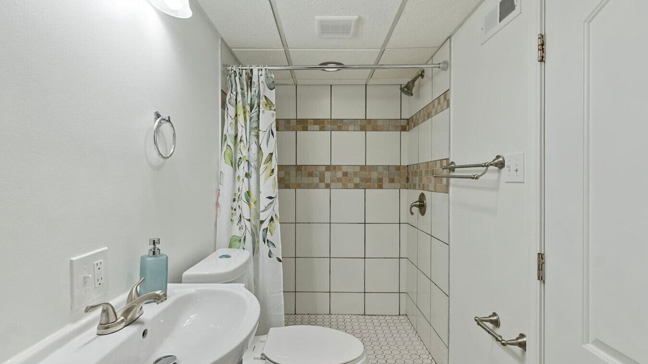 Photo of Bathroom in Imperial