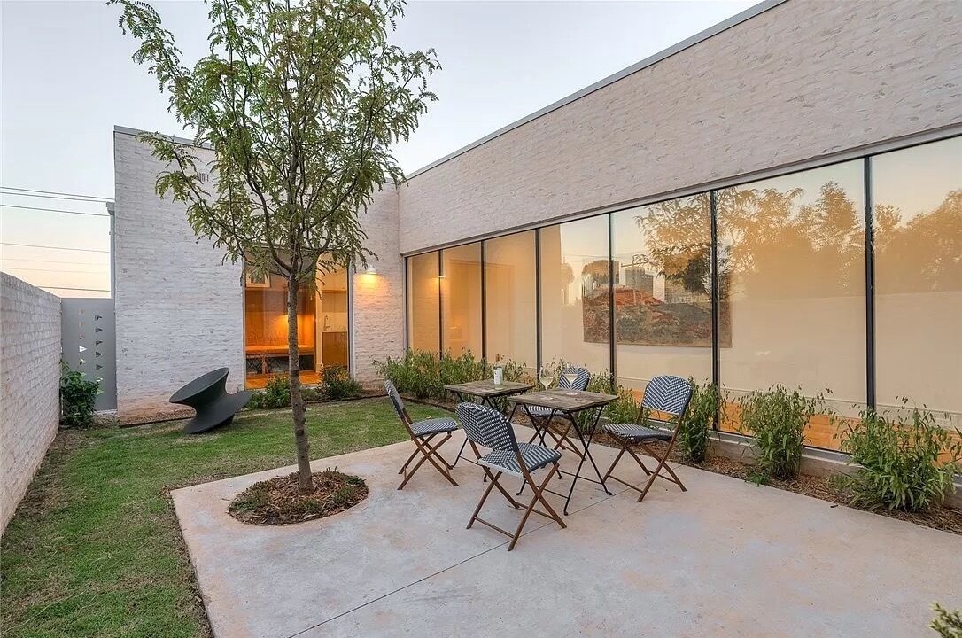 Photo of Outdoor in Midtown