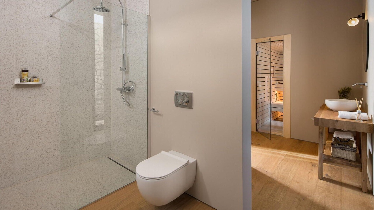 Photo of Bathroom in Gajana