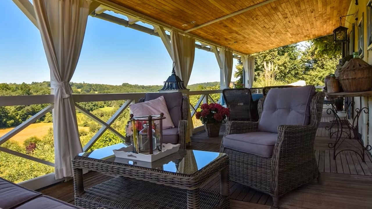 Photo of Patio Balcony in Villefranche-du-Perigord