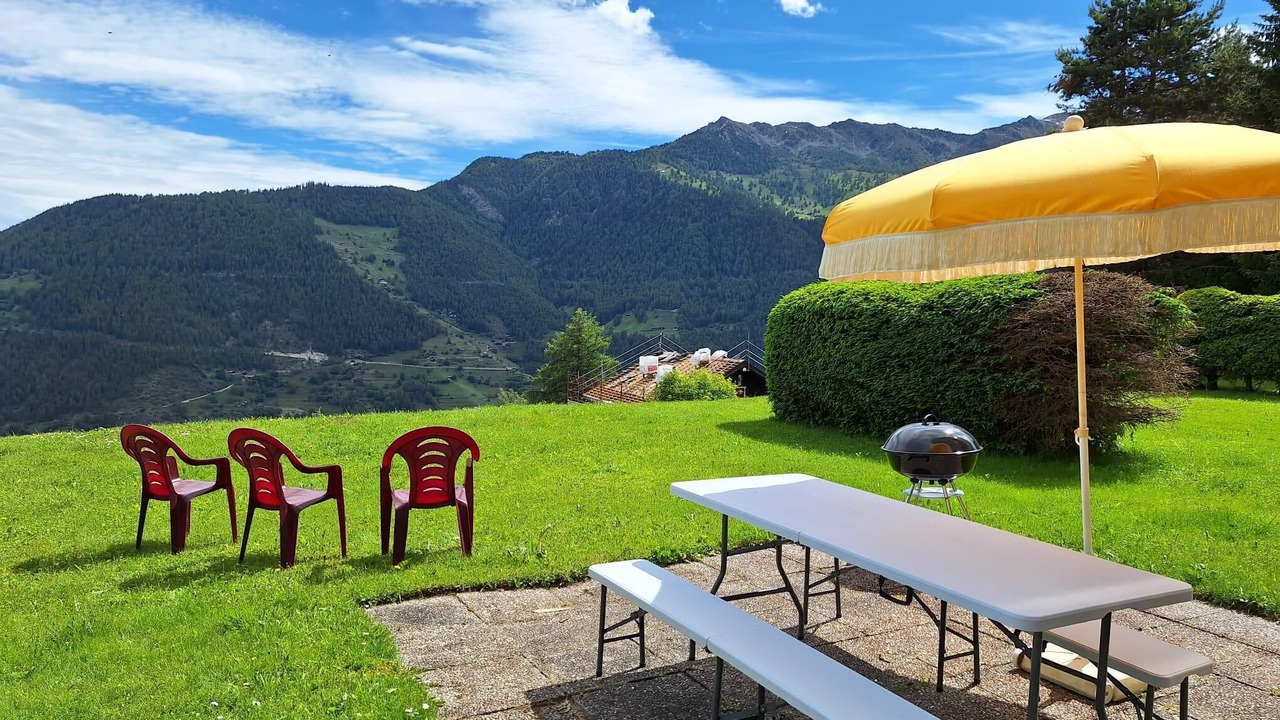 Photo of Patio Balcony in La Tzoumaz
