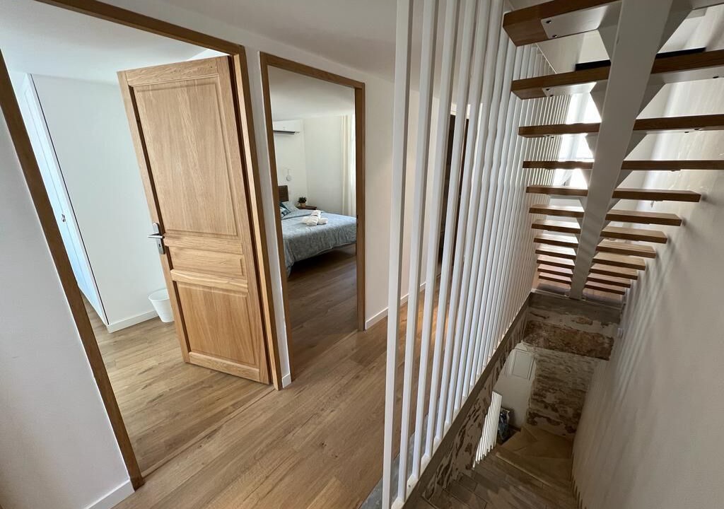 Photo of Others in Faubourg