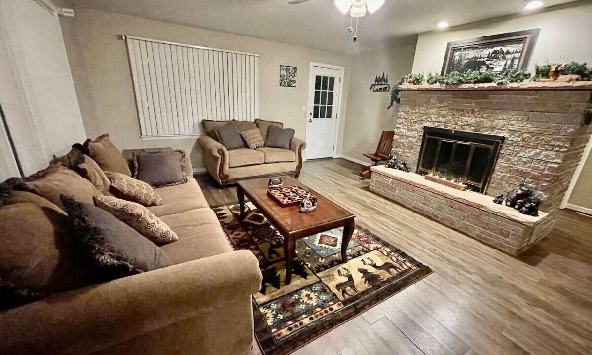 Photo of Livingroom in Mentor Township