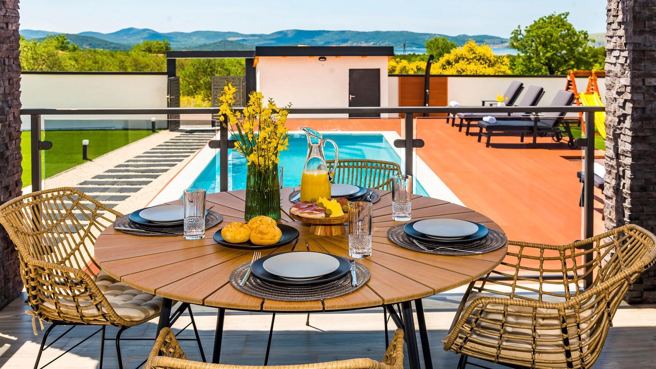 Photo of Others in Bicine
