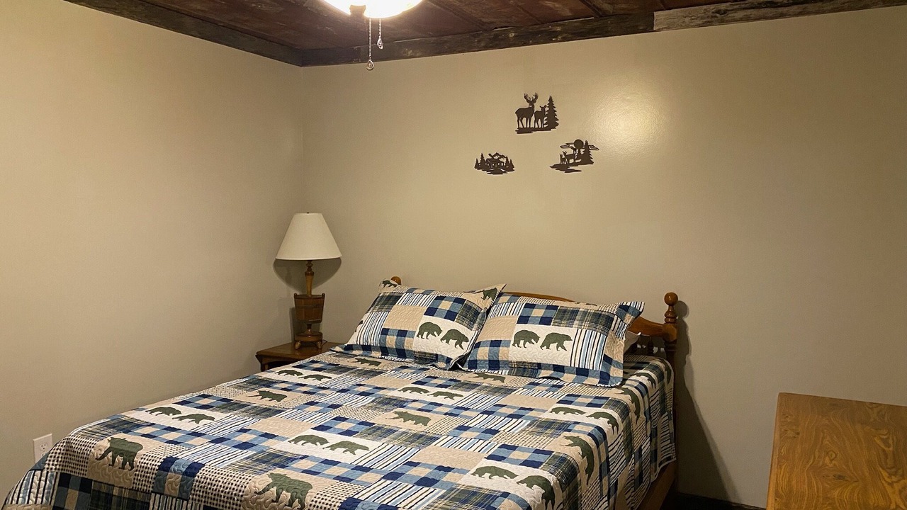 Photo of Bedroom in Max Meadows