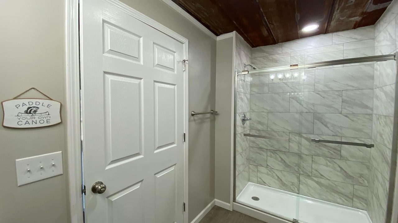 Photo of Bathroom in Max Meadows