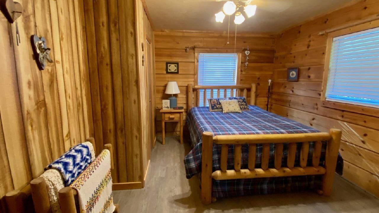 Photo of Bedroom in Max Meadows
