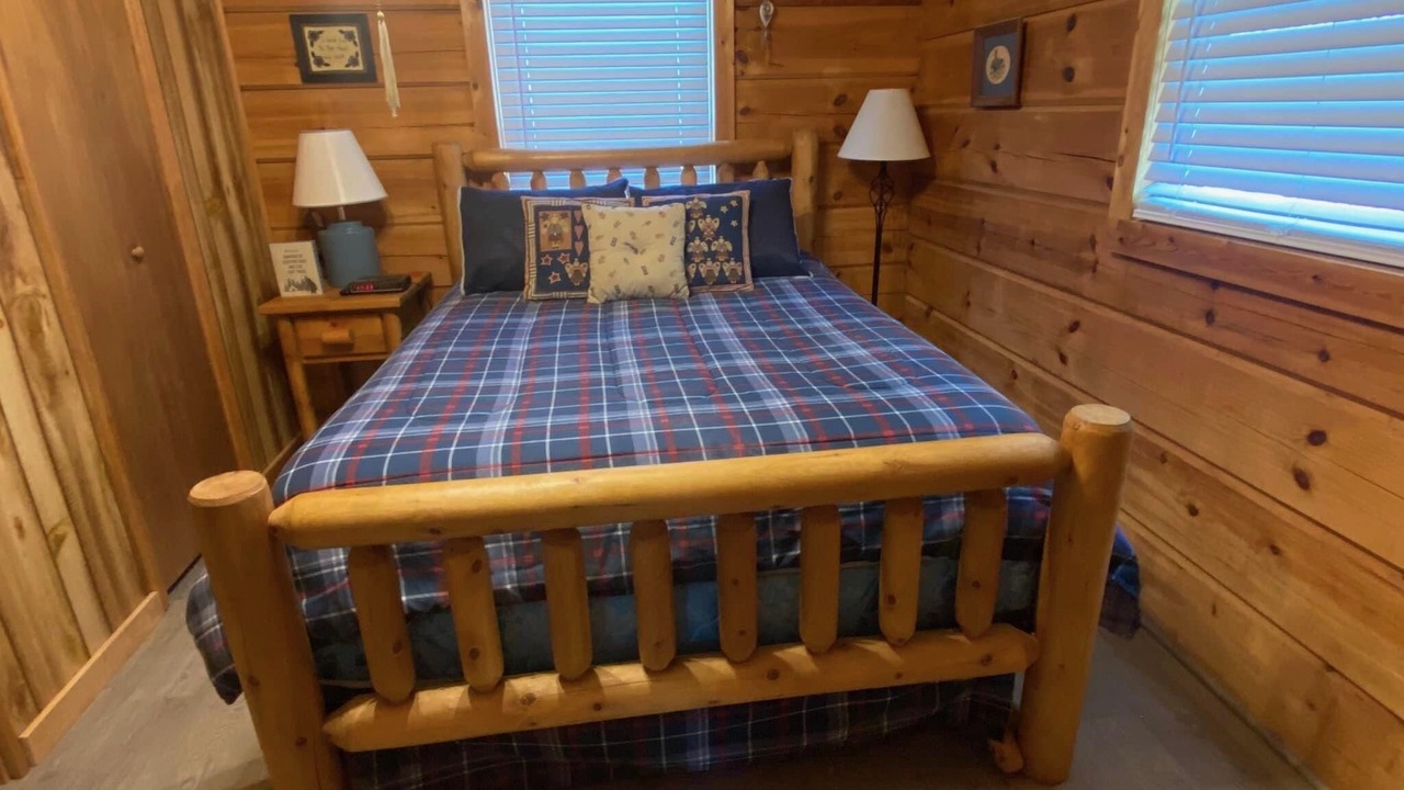 Photo of Bedroom in Max Meadows