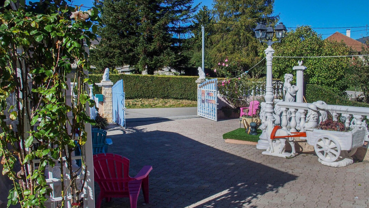 Photo of Others in Pierre-Chatel