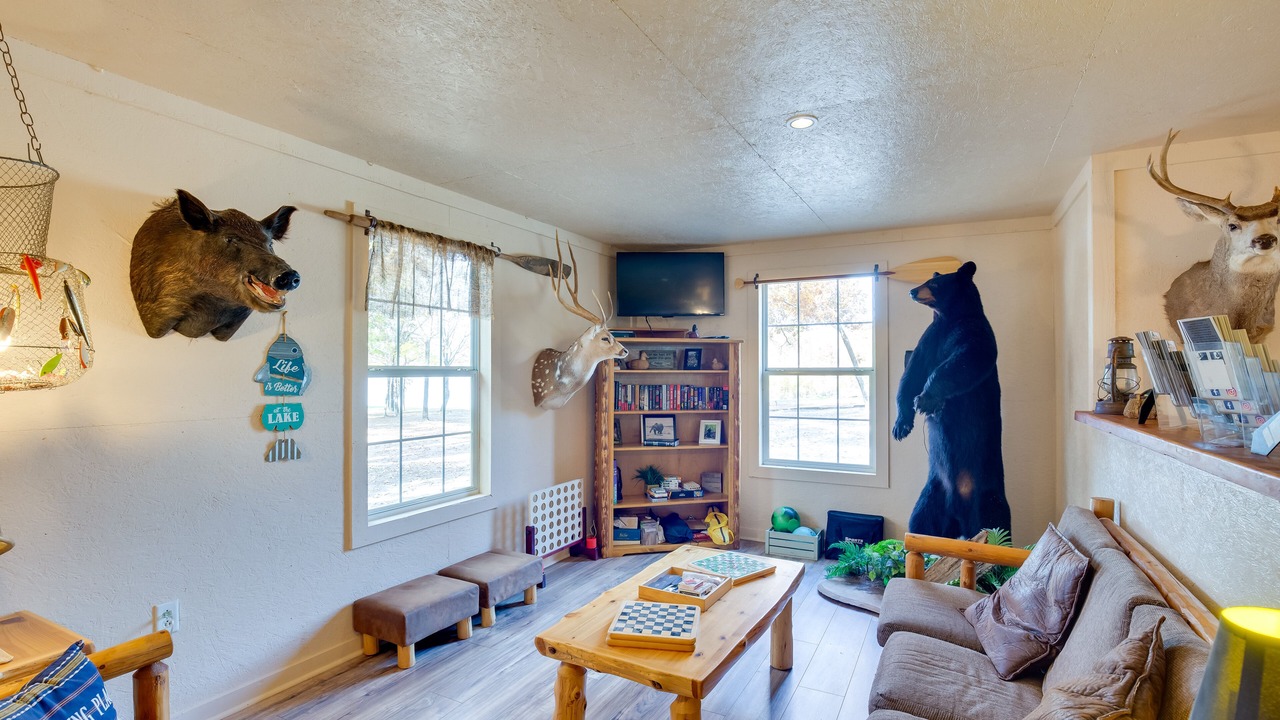 Photo of Livingroom in Cayuga