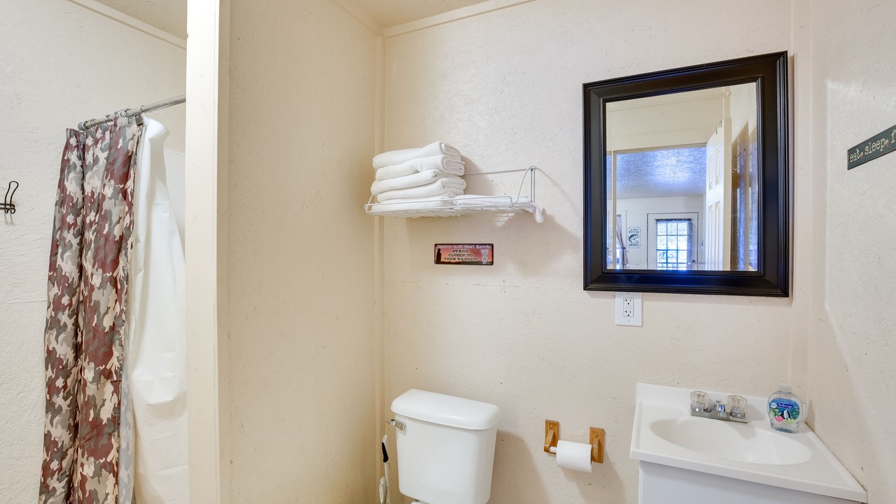 Photo of Bathroom in Cayuga