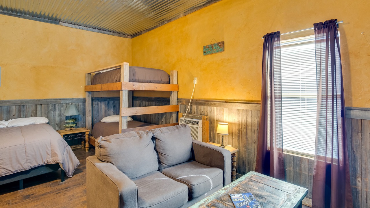 Photo of Bedroom in Cayuga