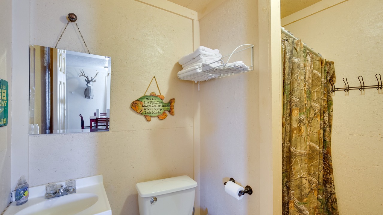 Photo of Bathroom in Cayuga