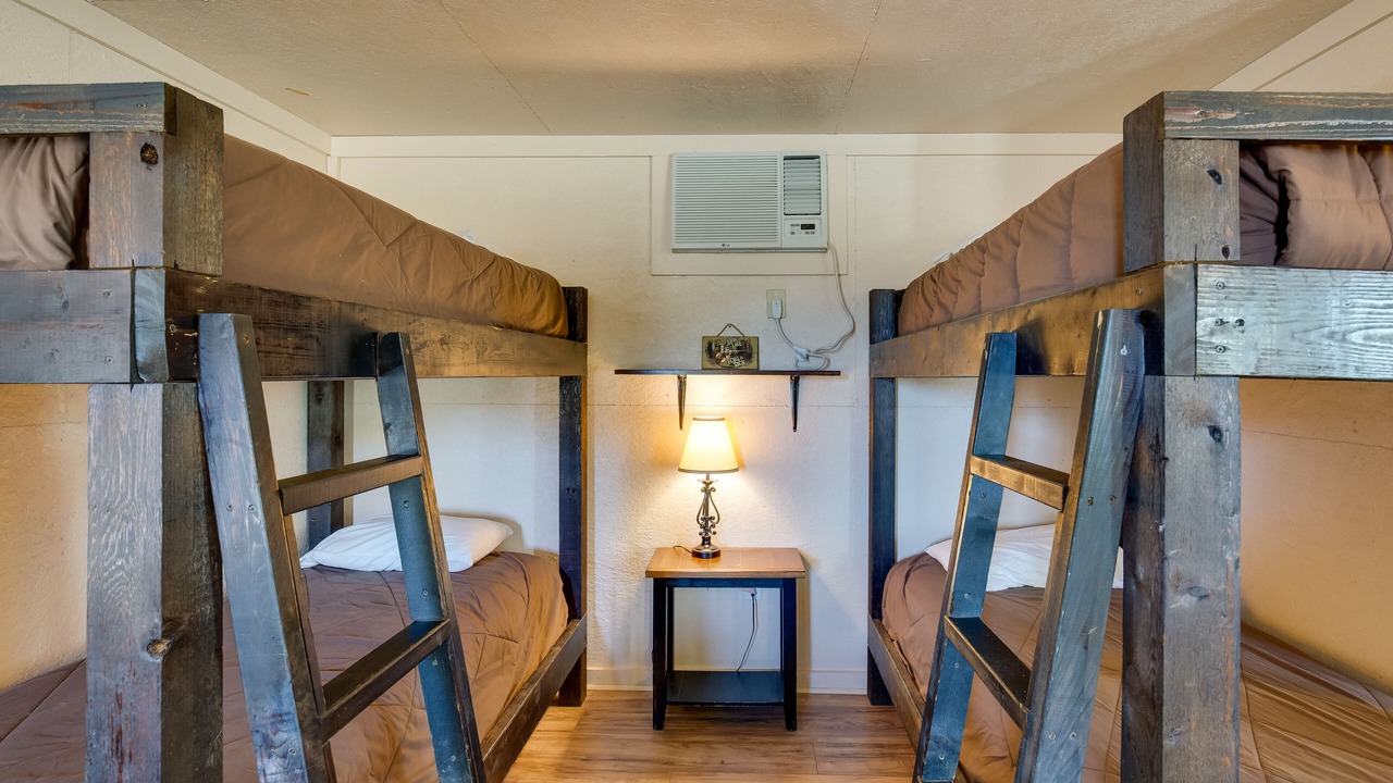 Photo of Bedroom in Cayuga