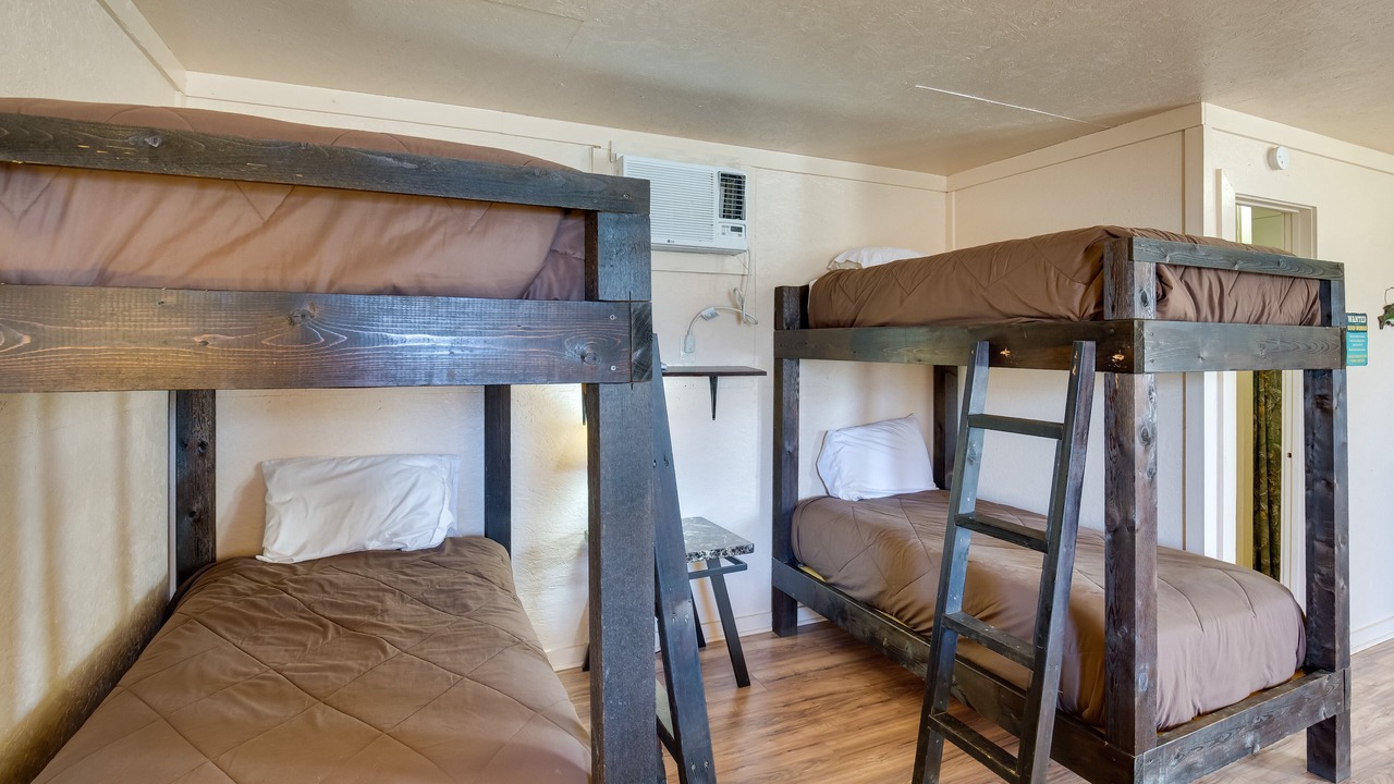 Photo of Bedroom in Cayuga