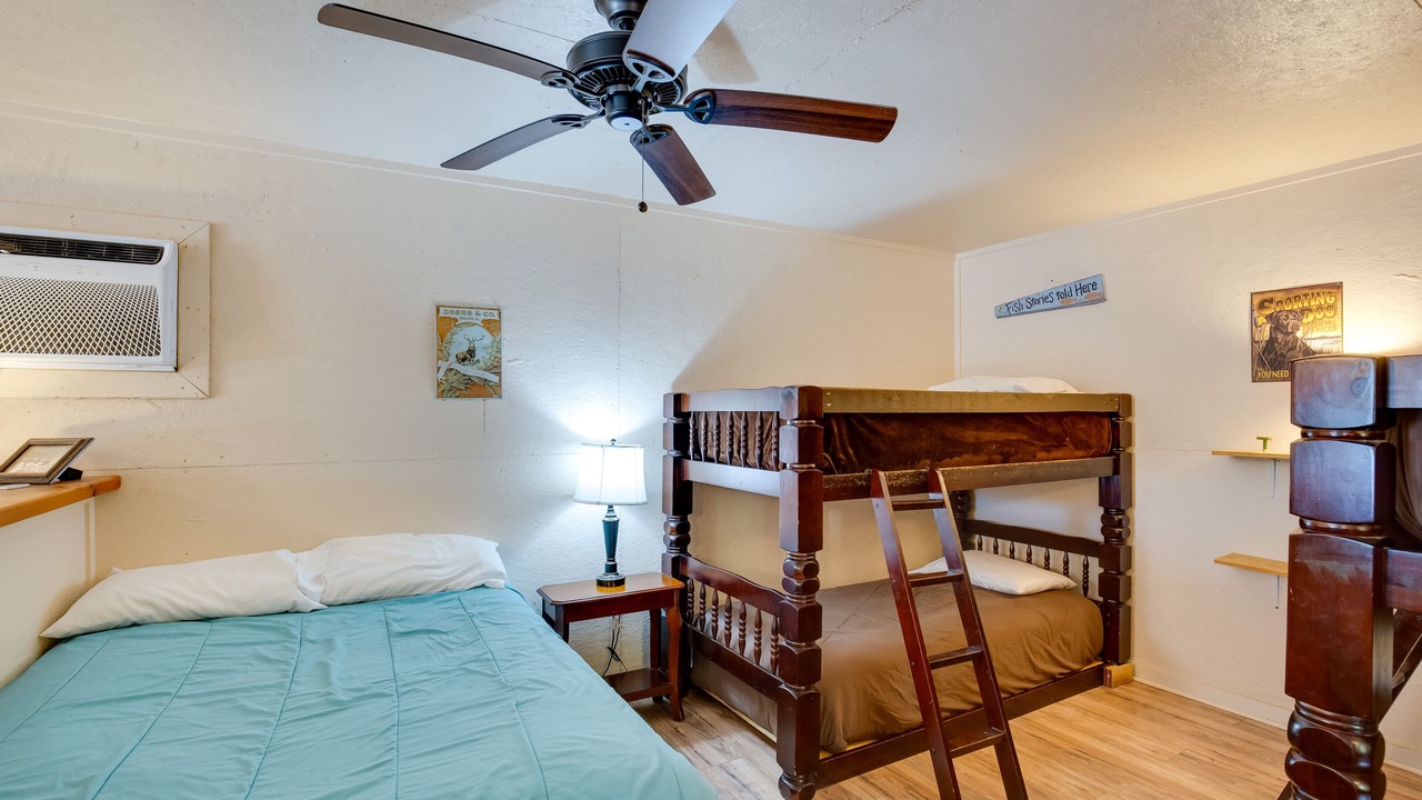 Photo of Bedroom in Cayuga