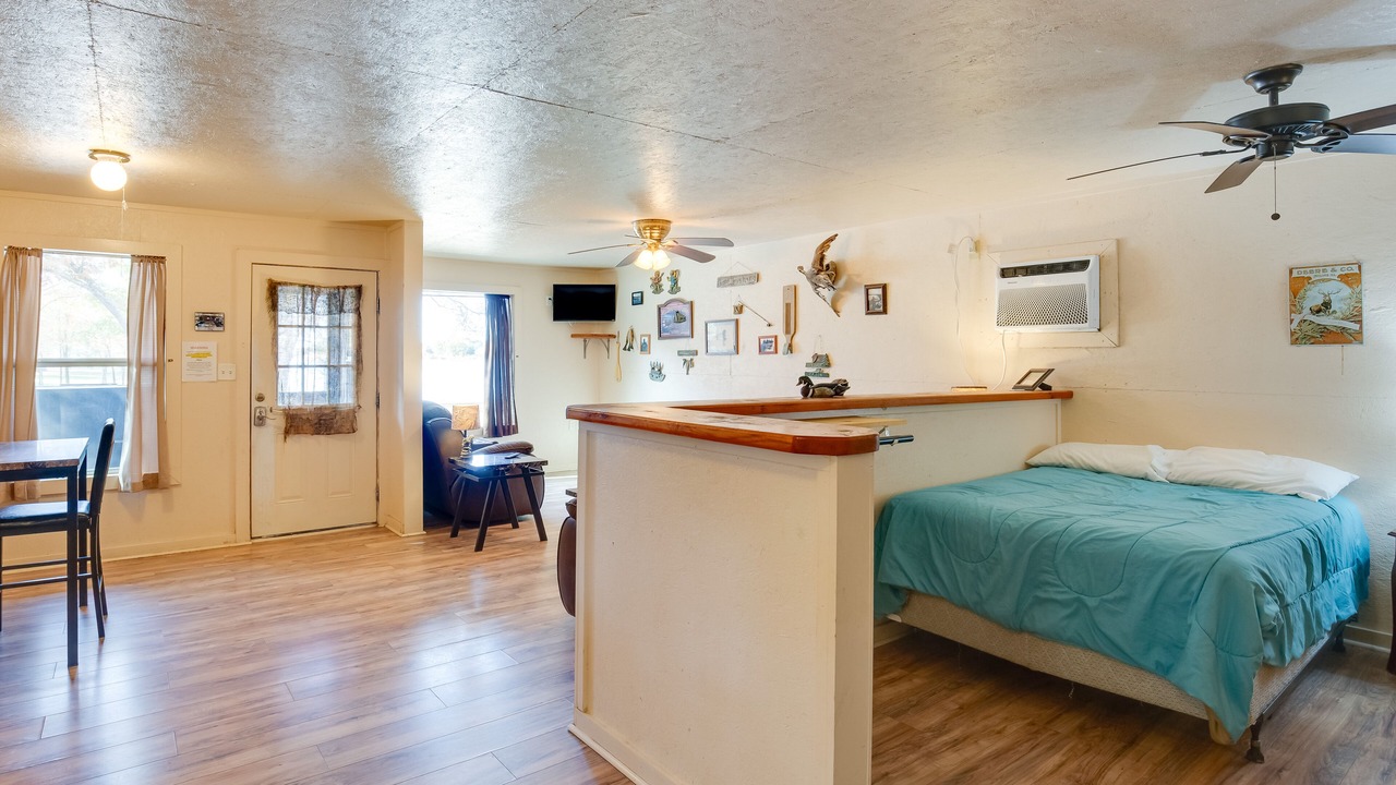 Photo of Bedroom in Cayuga