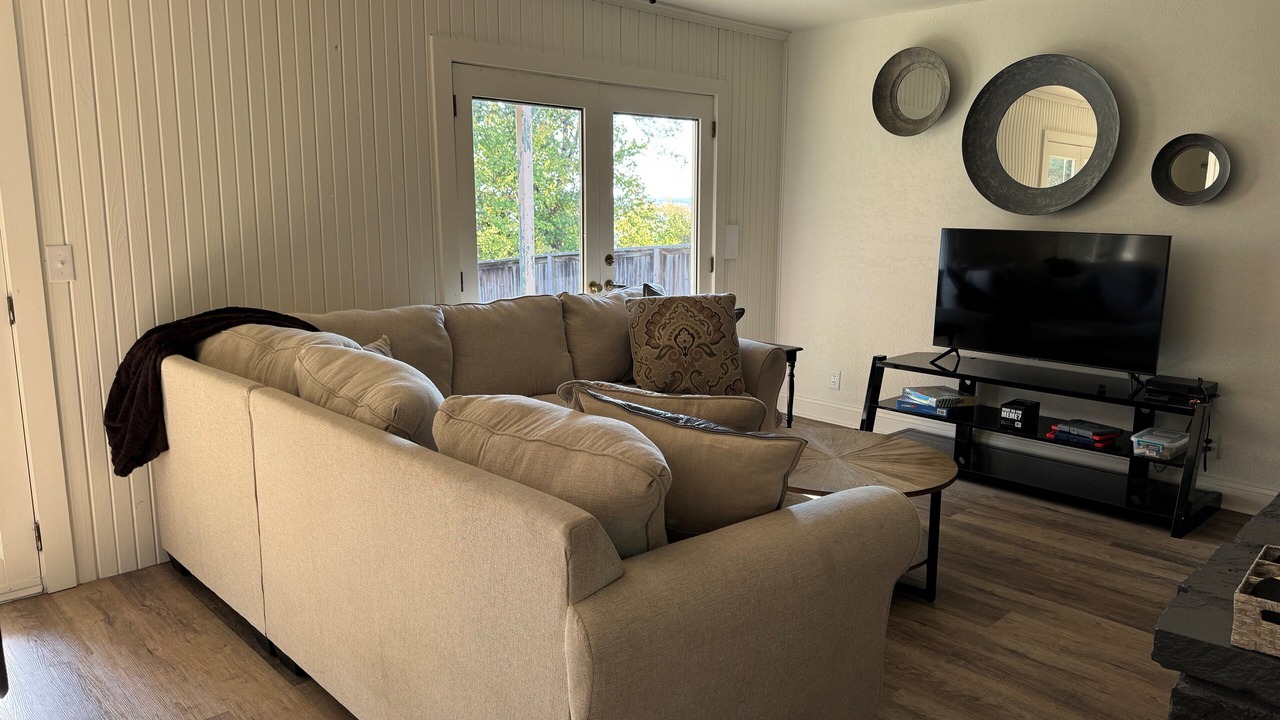 Photo of Livingroom in Westport