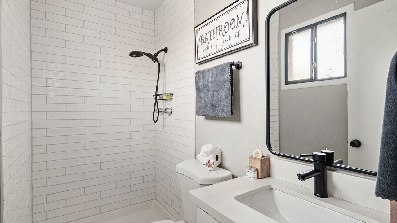 Photo of Bathroom in Maryvale
