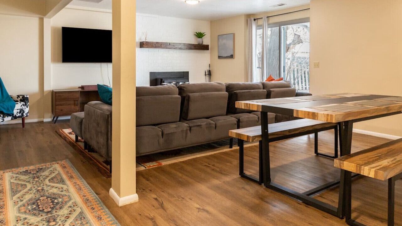 Photo of Livingroom in North Salt Lake