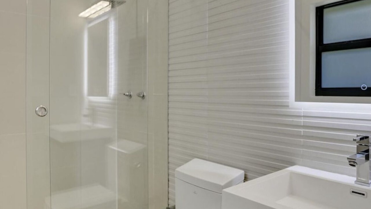 Photo of Bathroom in Hallandale Beach