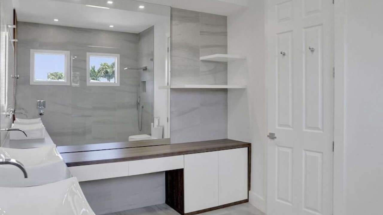 Photo of Bathroom in Hallandale Beach