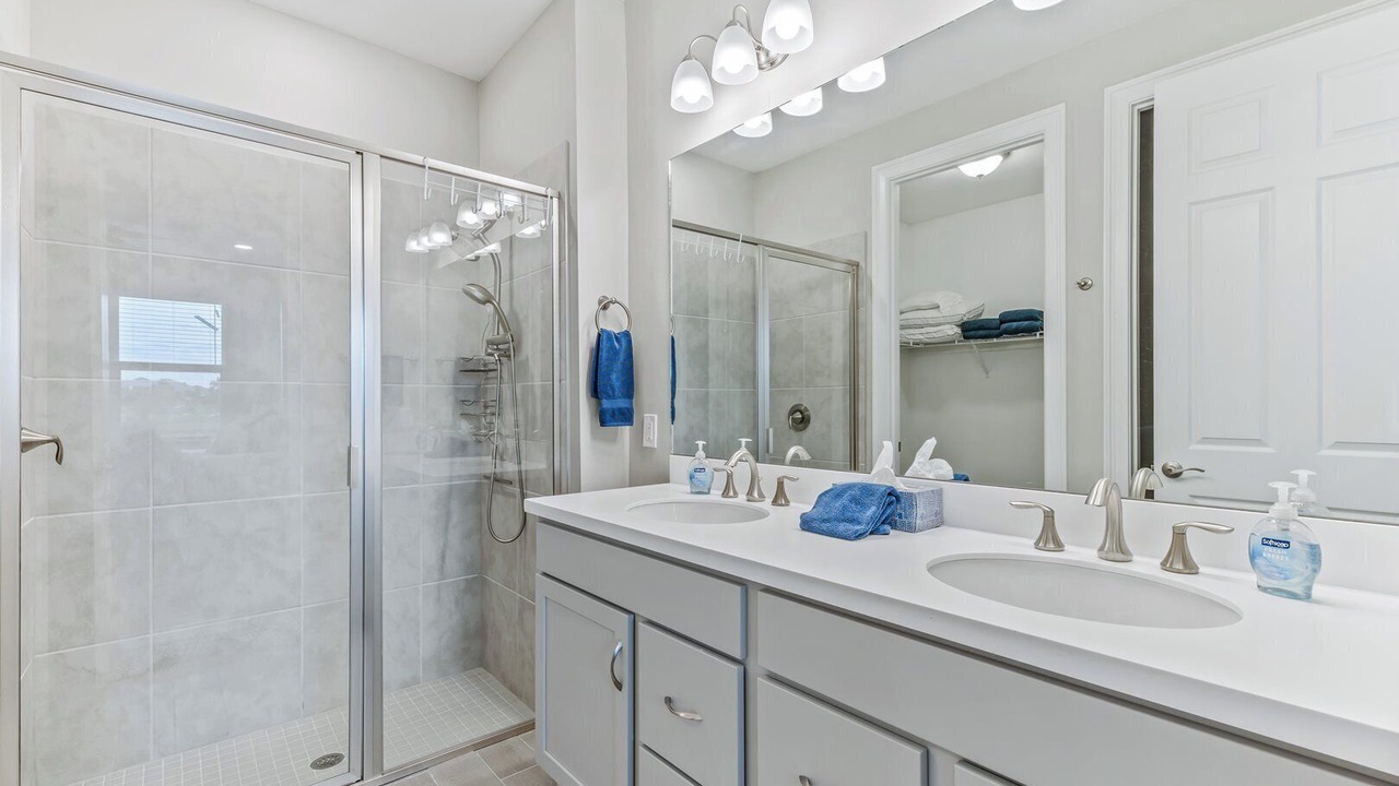 Photo of Bathroom in Biggar