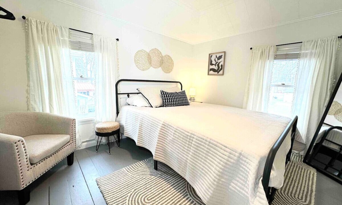 Photo of Bedroom in Livonia