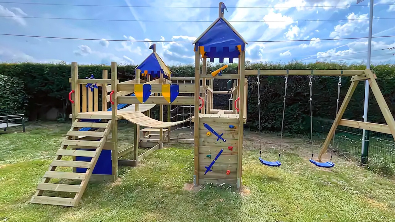 Photo of Others in Branges