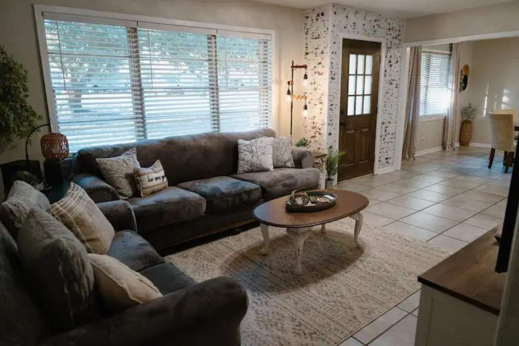 Photo of Livingroom in Fairbanks