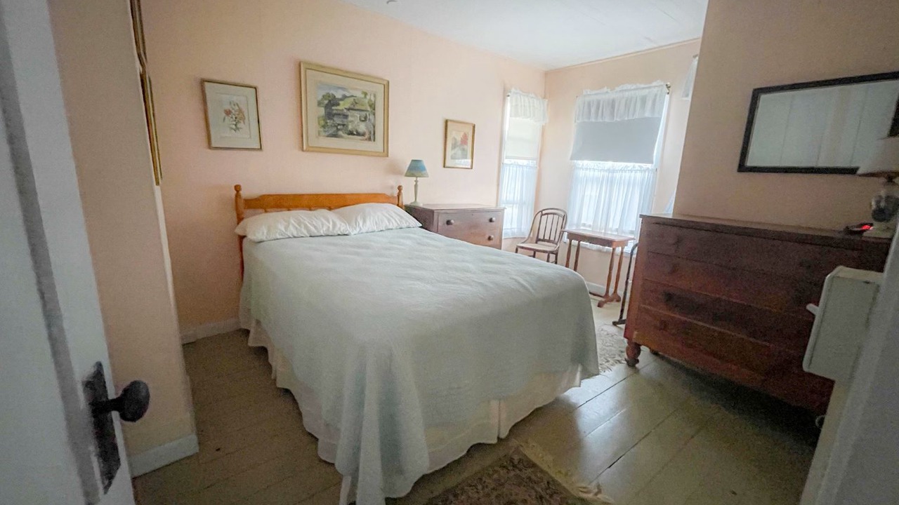 Photo of Bedroom in Oak Bluffs