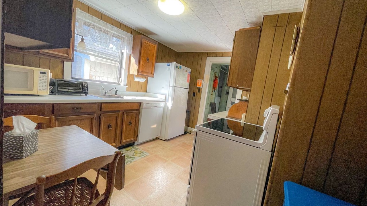 Photo of Kitchen in Oak Bluffs
